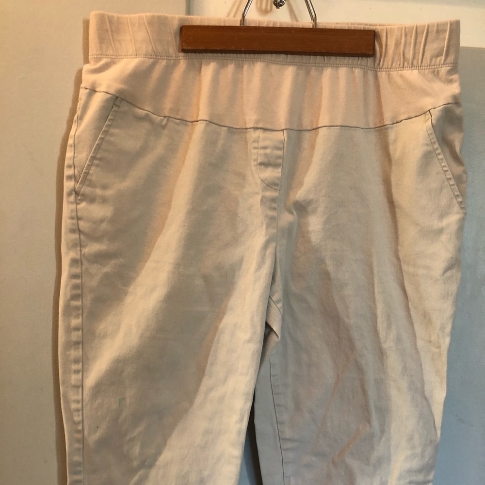 Motherhood Maternity capris